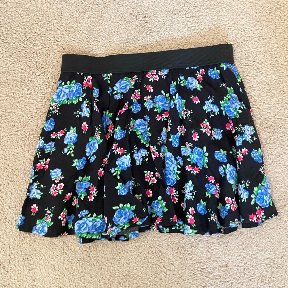 Black Skirt with Flowers